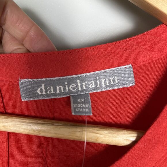 NWT DANIEL RAINN‎ Women’s Red CROCHET Plus Size 2X Top Keyhole Tank - Picture 5 of 8